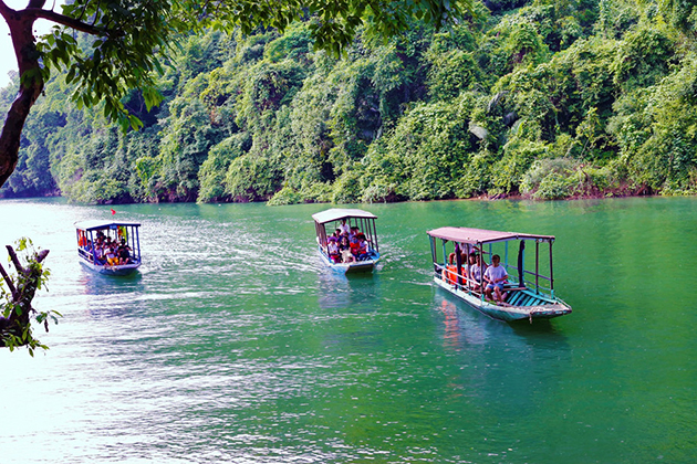 Ba Be Boat Trip Tours, Cozy Vietnam Travel