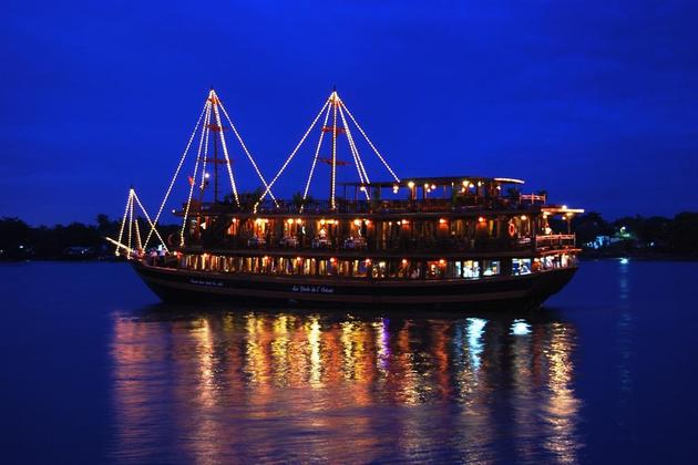 Dinner Cruise in Ho Chi Minh, Tour, Ho Chi Minh, Cozy Vietnam Travel