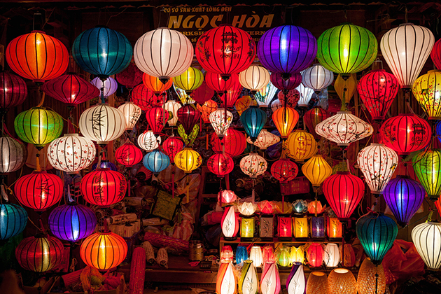 Hoi An Night Market in Quang Nam, Tour, Hoian, Cozy Vietnam Travel