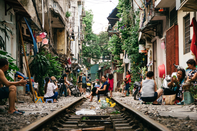 The Simple Life in Hano Train Street, Hanoi, Travel, Cozy Vietnam Travel