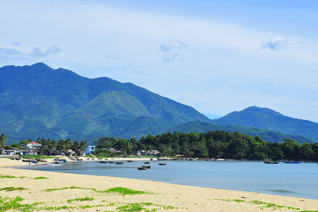 Xuan Thieu Beach, Da Nang Tour, Vietnam Travel