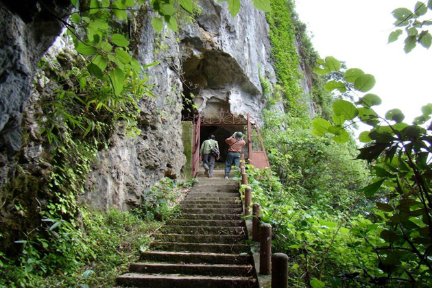 Cat Ba Cave in Hai Phong, Tour, Hai Phong, Cozy Vietnam Travel