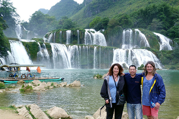Ban Gioc Waterfall , Cao Bang Tour, Cozy Vietnam Travel