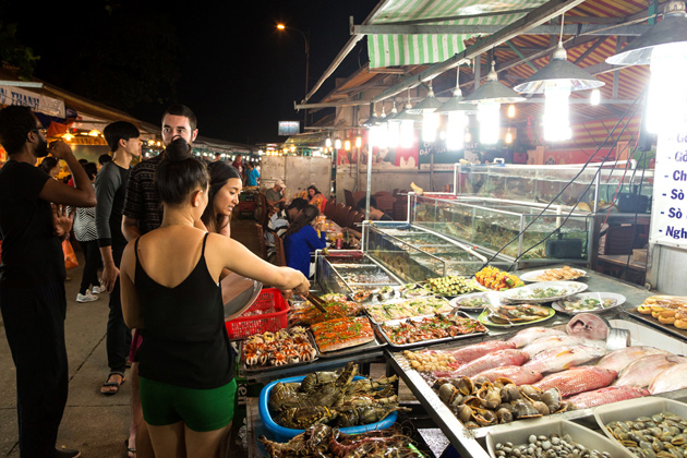Dinh Cau Night Market in Phu Quoc, Tour, Phu Quoc, Cozy Vietnam Travel