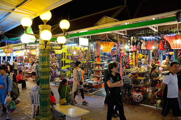 Ha Long Night Market in Quang Ninh, Tours, Cozy Vietnam Travel