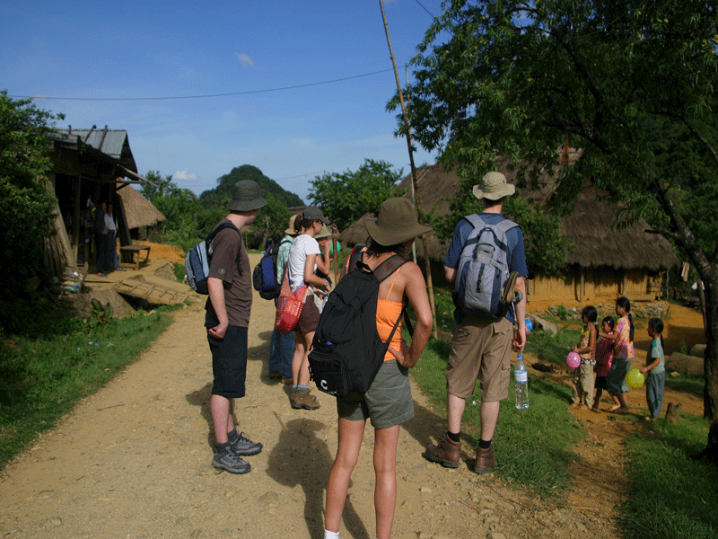 Walking, Trekking Pu Luong Vietnam, Cozy Vietnam Package Tours