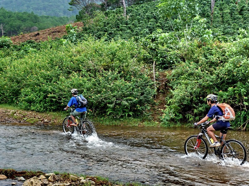 Vietnam Biking Tours