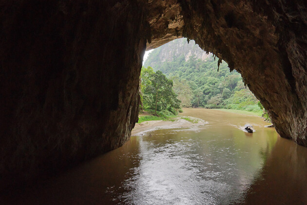 Puong Cave, Ba Be Lake, Cozy Vietnam Travel