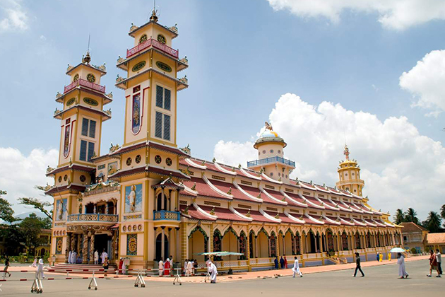 Cao Dai Temple, Mekong Delta Tours, Cozy Vietnam Package Tours