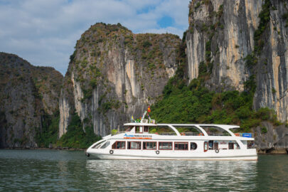 Wonder Bay Cruise 1 Day