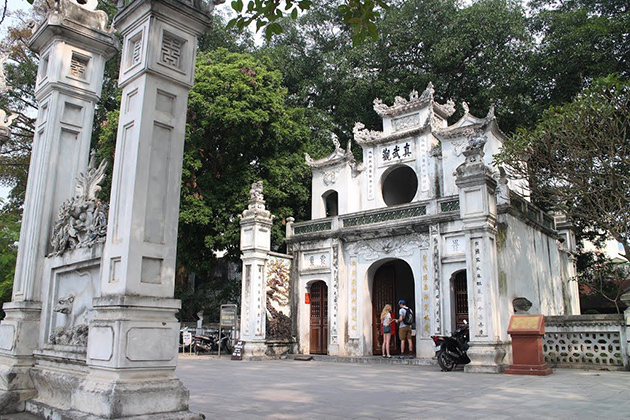 Quan Thanh Temple, Hanoi City Tours, Vietnam Package Tours, Cozy Vietnam Travel