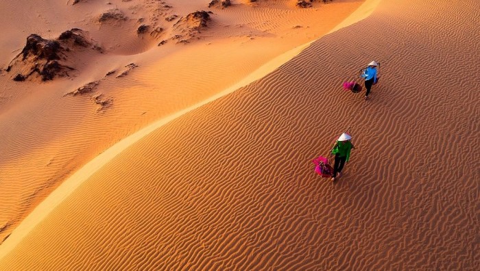 Red Sand Dunes in Mui Ne, Tour, Mui Ne, Cozy Vietnam Travel