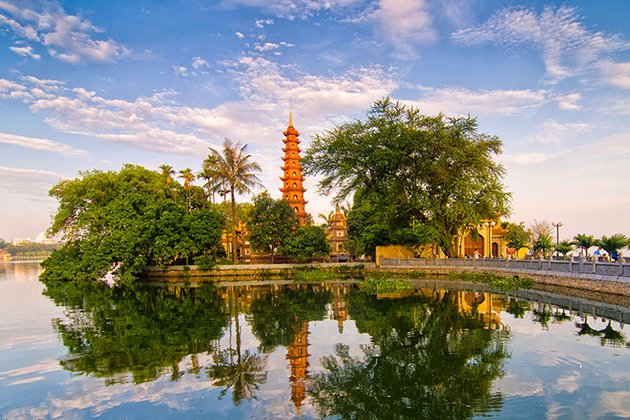 Tran Quoc Pagoda in Ha Noi, Tours, Hanoi, Cozy Vietnam Travel