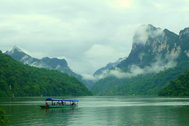 Ba Be Lake, Cao Bang Travel, Vietnam Tours, Cozy Vietnam Package Tours