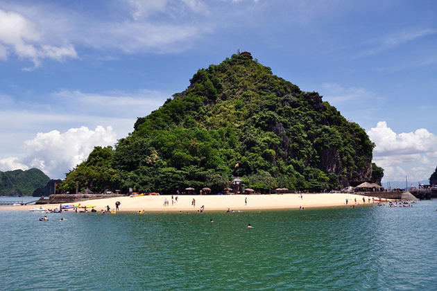 Titop Island Halong Bay, Halong Bay Travel, Cozy Vietnam Travel