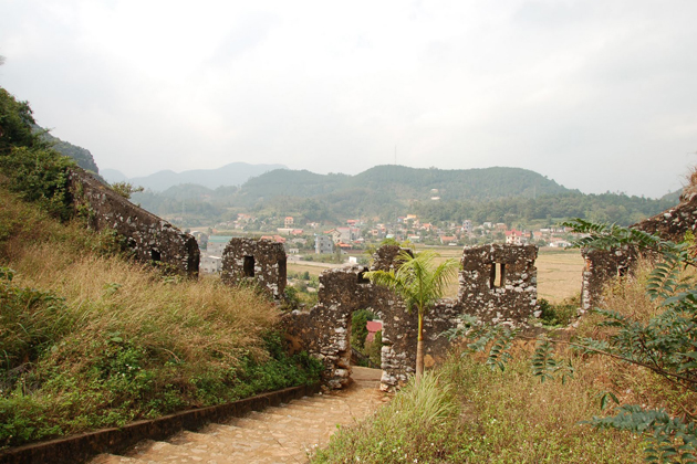 mac dynasty citadel, Cozy Vietnam Travel, Vietnam Tours