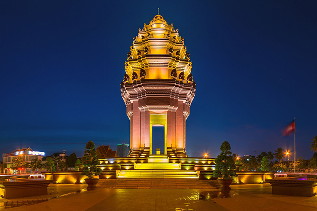 Phnom Penh at Night, Cozy Vietnam Travel