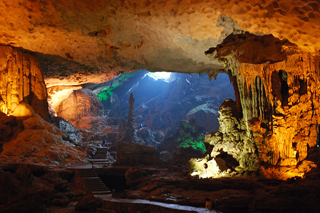 Sung Sot Cave